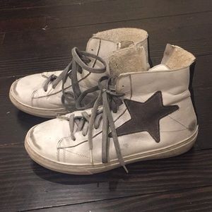Piranha High Too White Sneakers Size 8